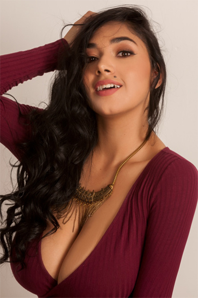 SharonnMayers Webcam Model